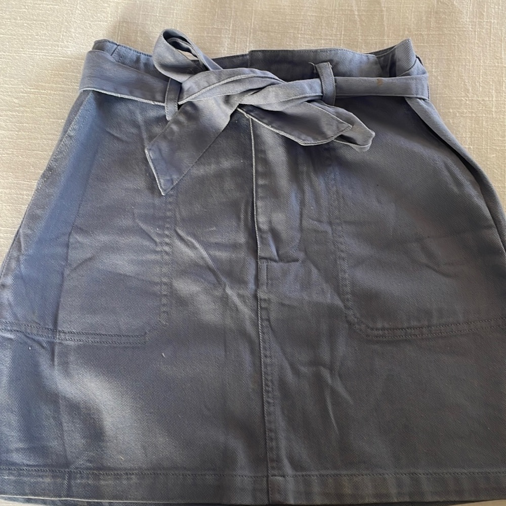 Blue professional skirt from Francesca’s, new with tags never worn fits like XS